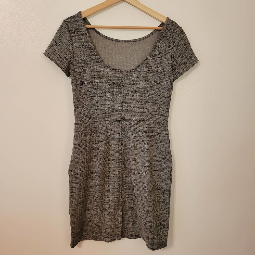 Banana Republic Gray/Black Bodycon Dress 4
